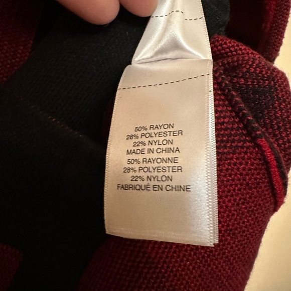 UNTUCKit Buffalo Check Chloe Sweater Jacket 🤩
Medium‎ - Picture 6 of 7